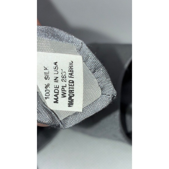 Stringbeans Plus Mens Gray Silk Embroidered Geometric Pattern Tie Made in USA - Picture 5 of 9